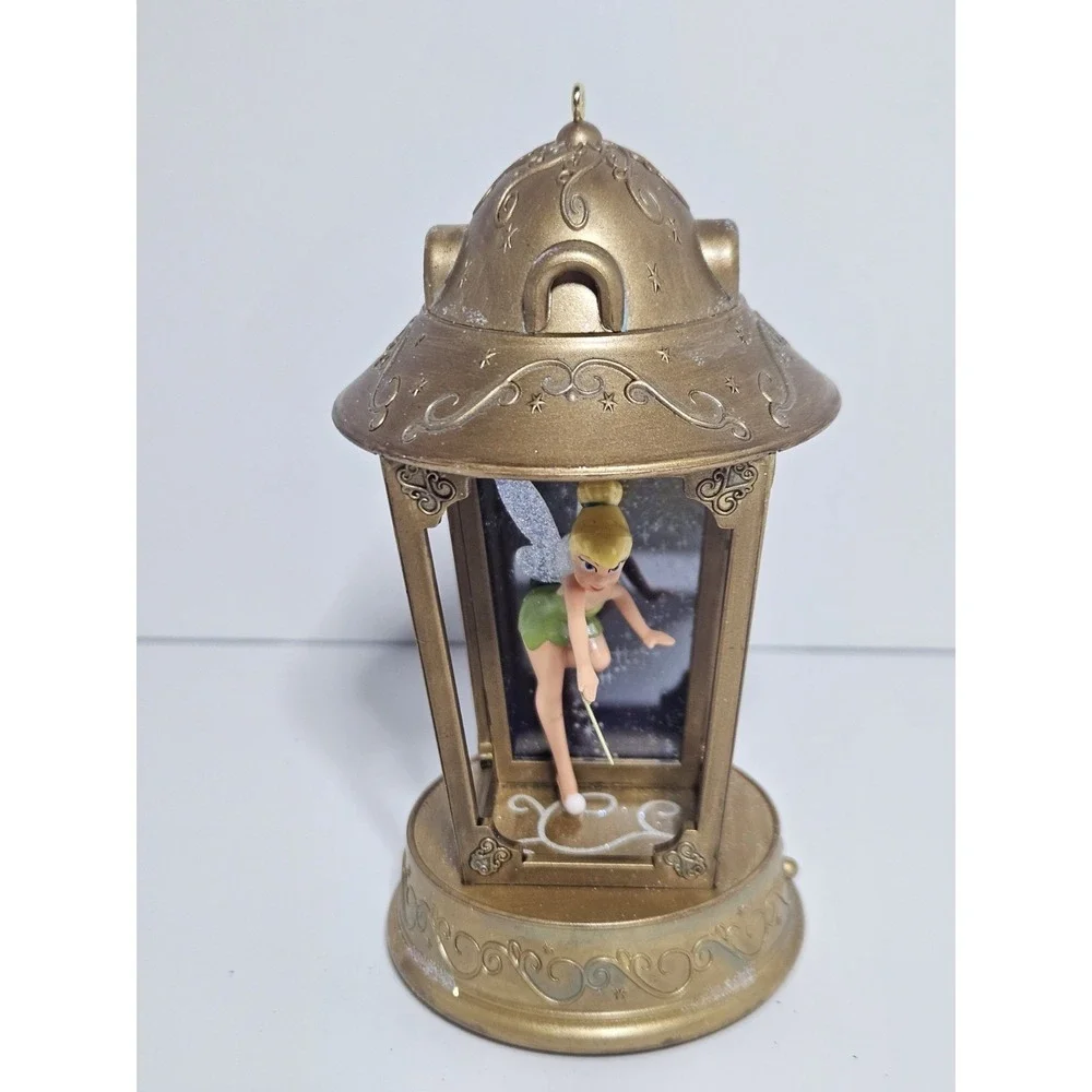 2011 Hallmark Tinker Bell's Magic Lantern Disney Ornament Light Sound QXD1647